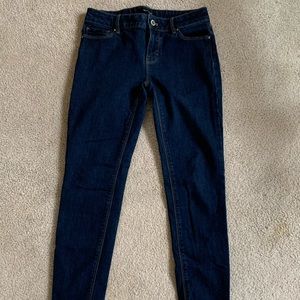 White House Black Market skimmer jeans